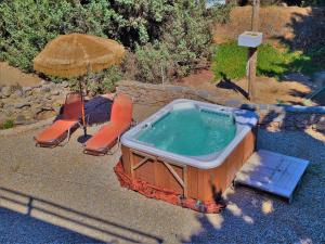 Eco Secluded hand built stone house in an oasis