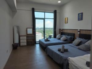 Baysuites Likas 7Pax City Views L 21 near kk town