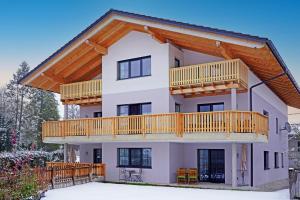 Wohnen am Almufer - Ferienwohnung Straßmair - 3hvězdičkové hotely ve městě Grünau im Almtal