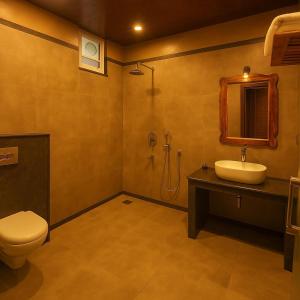 8 Bedroom Private Luxury Farm with Pool, Garden & Game Room
