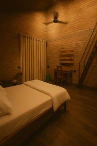 8 Bedroom Private Luxury Farm with Pool, Garden & Game Room