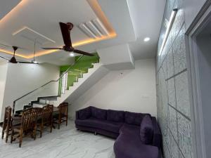 V S Homes
