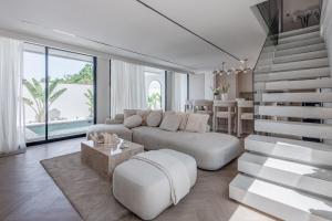 Brand new Luxury 2 BR Villa CASA COCO LAUBANA