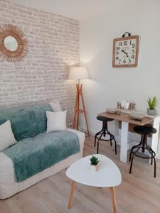 Studio neuf à 100m de la plage