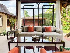 Holiday Tropical Open - Air Private Villa Near Umalas 12min Beach