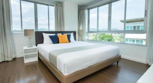 First Choice Suites