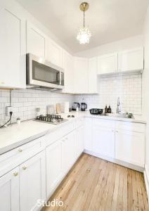 Downtown StudioQueen BedWi-FiHigh Falls