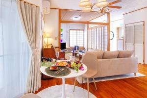 駐車場2台 海中道路や伊計島にアクセス良好 和室付き 最大5名宿泊施設 Guest house mum