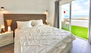 PaulMarie Apartment Stunning View