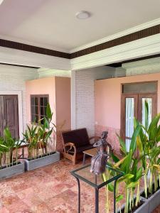 Margot Guest House
