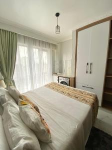 In Kilimani Yaya centre, ceiling fan, Netflix, gym