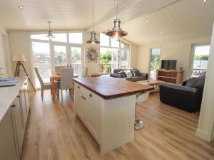 Kingfisher Lodge