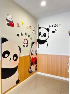 Legoland5mins DPristine Medini Panda Kingdom 7pax