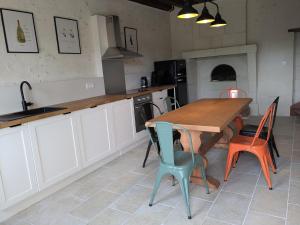 Maisons de vacances Maison dans belle longere - La Serrerie : photos des chambres