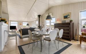 Stunning Home In Hjørring