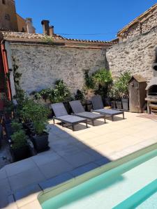 Gîte de la tour avec piscine entre Carcassonne et narbonne