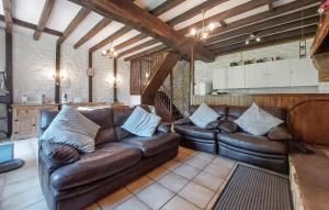 Maison À La Campagne