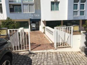 Old Town, Bay View Apartment