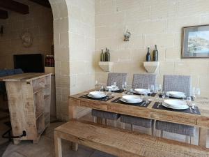 Tal-Bir Farmhouse by NA