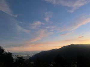 Eco Cabaña de Olga con vistas a la ciudad de Bogota