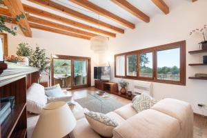 Hall of The Mountain Pool - Bunyola