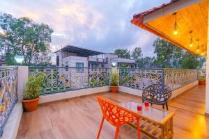 Sunset Villa