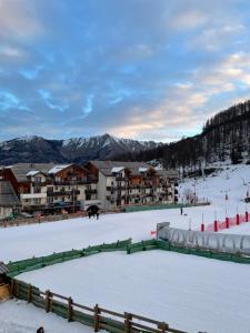 Front neige 1800, cosy 4-6p, parking couvert