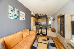 Harizma apartmani - Astera