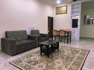 Flora Rozel Homestay