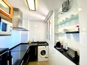 La Carihuela Terrace, sea views and pool