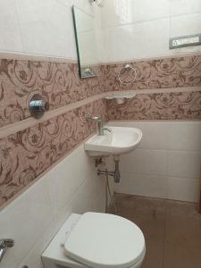 Royal Home Stay Mysuru - Service Apartment