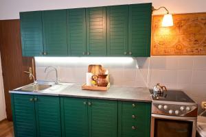 Harry Potter inspired 2bdr, old town