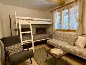 Chaloupka v Českém Ráji