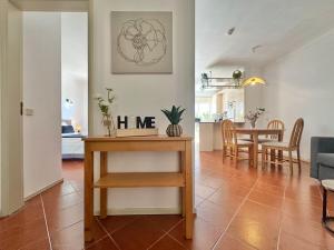 Apt EE - with pool and garden