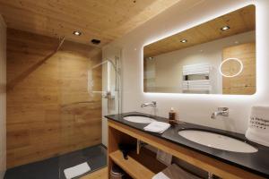 Maisons de vacances Le Refuge Cal Chalon , chalet de luxe au coeur du village : photos des chambres