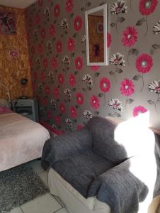 Sejours chez l'habitant Chambre agreable au fond du jardin : photos des chambres
