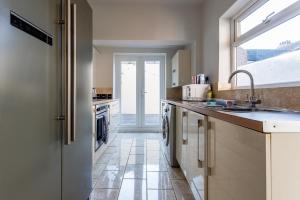 Modern 3BR Home on Benson Street