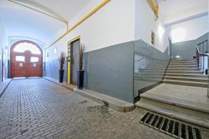 Rose Antique Apartment