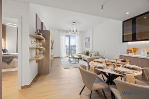 Boho Bayfront 1BR in La Sirene 2 Seaport View