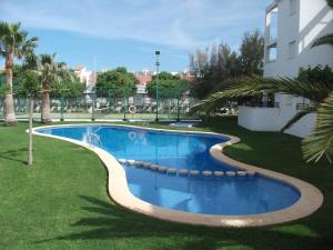 Brisas planta baja con acceso directo a la piscina