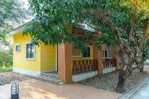 100 Rai Resort, 100 ไร่ รีสอร์ท