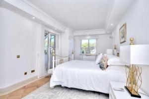 Vivenda de Luxo com Piscina e 3 Quartos