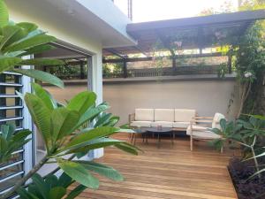 Mont Choisy Garden Patio Apartment Close to Beach