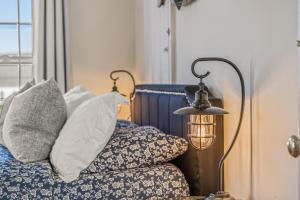 Historic Home, Walk to Seaport and Downtown