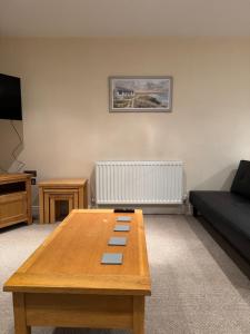 Modern, sleeps 5, parking, semi rural, Upholland