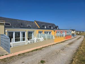 Maisons de vacances Relais des iles Saint Marcouf : Maison 2 Chambres