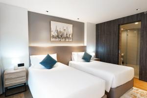 Perfect Studio 3 pools Nai Harn