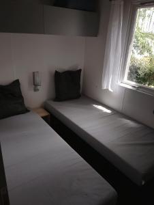 MH 285 OHARA 3 chambres et 1 salle de bain dans camping 4 étoiles
