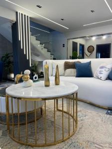 i villa garden mountain view hyde park