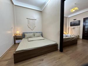 Vietnam Travelers Home 2 with Cozy Private Balcony